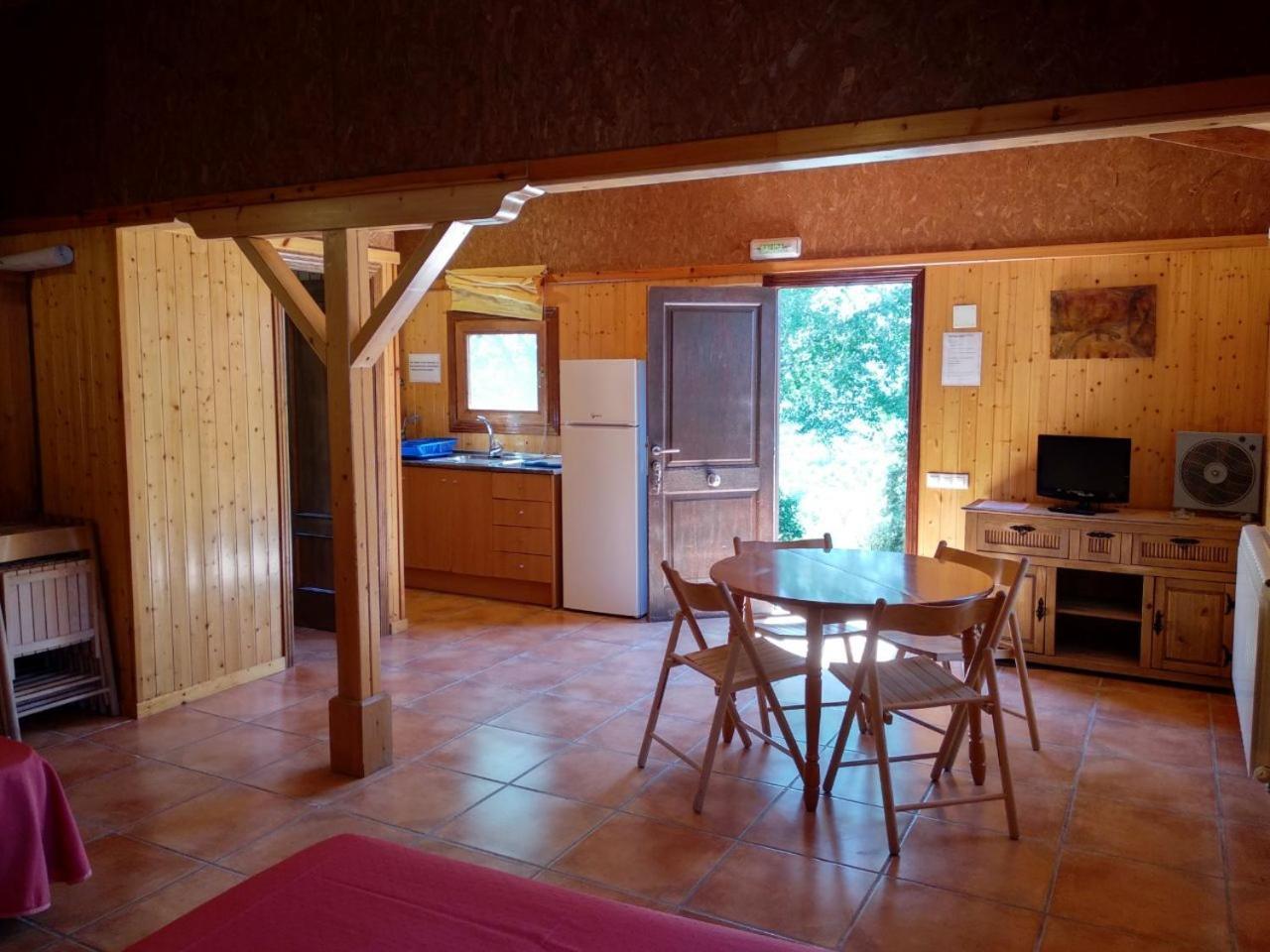 Camping Casa Fausto Cerca De Dinopolis Формиче-Альто Экстерьер фото